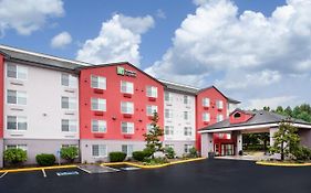 Holiday Inn Express & Suites Lincoln City By Ihg