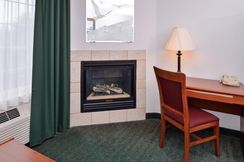 Holiday Inn Express & Suites Lincoln City By Ihg Esterno foto