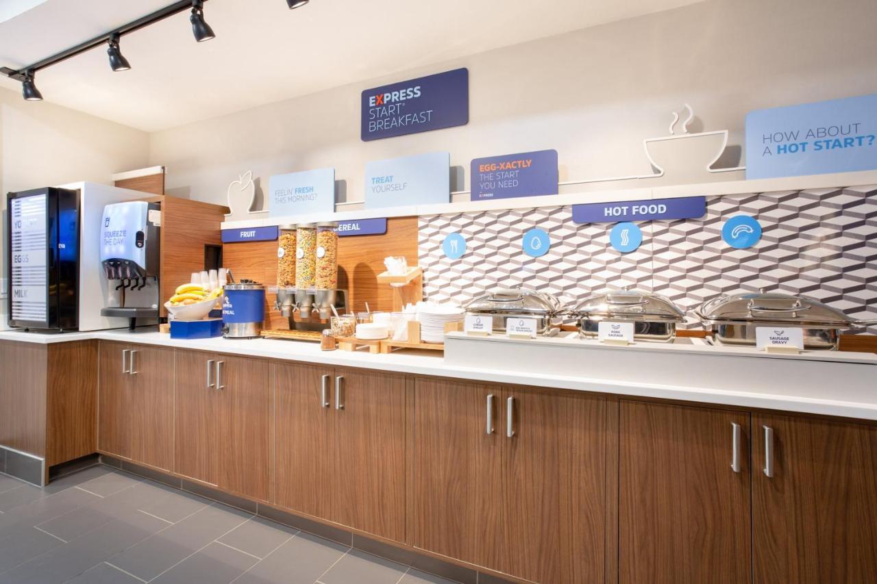 Holiday Inn Express & Suites Lincoln City By Ihg Esterno foto