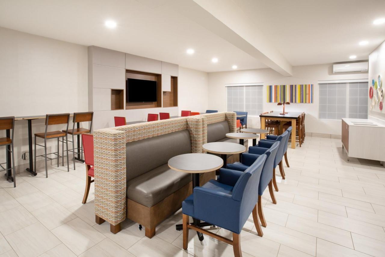 Holiday Inn Express & Suites Lincoln City By Ihg Esterno foto
