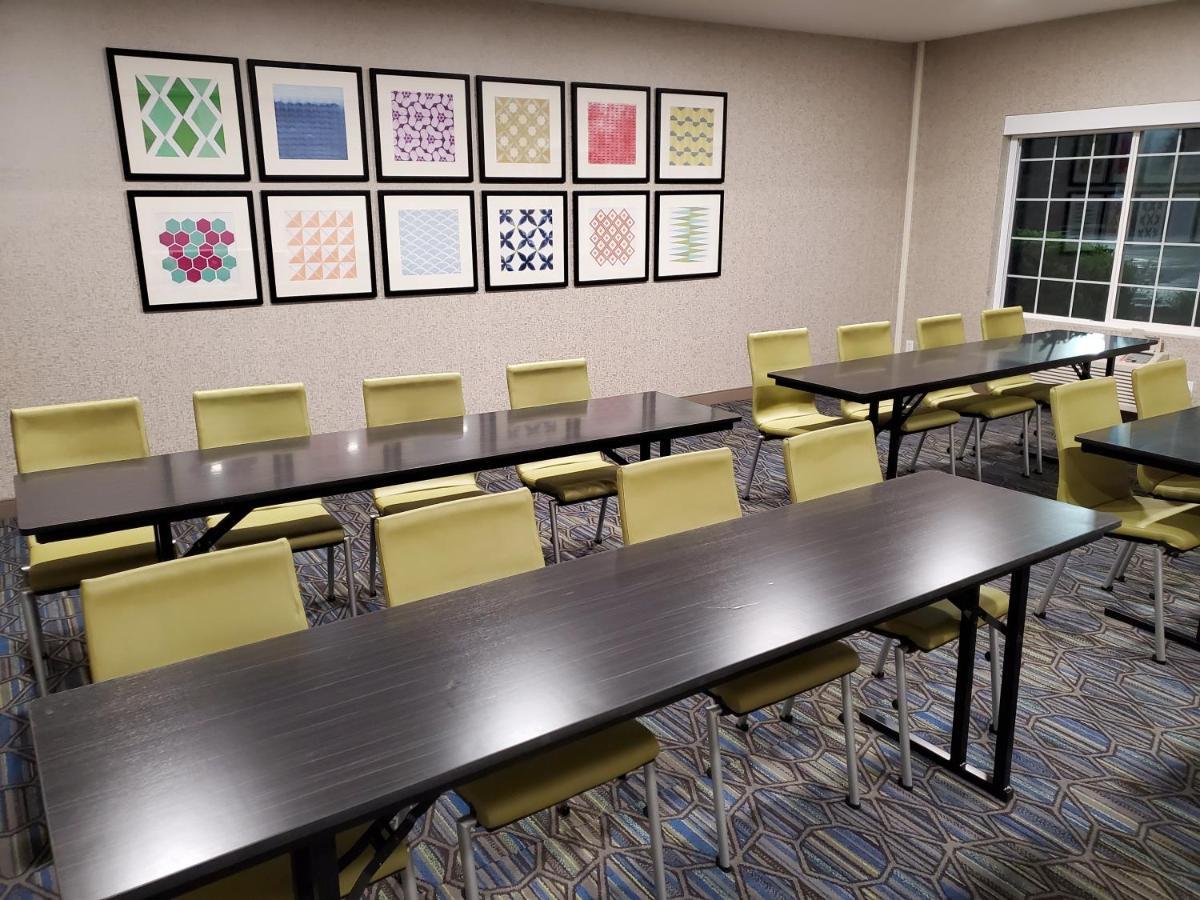 Holiday Inn Express & Suites Lincoln City By Ihg Esterno foto